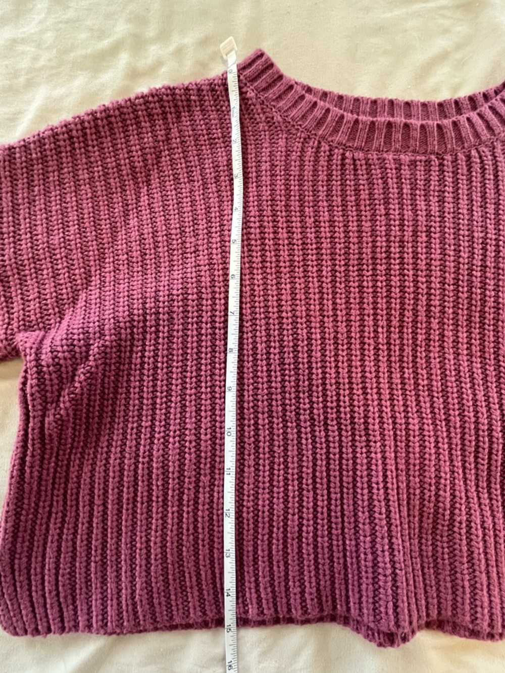 Forever 21 Ribbed Cropped Crewneck Sweater in Mauve